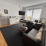 Einzelzimmer-bad, Kuehlschrank-tv-15 3* Meine