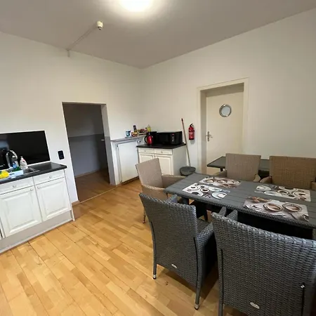 Einzelzimmer-bad, Kuehlschrank-tv-15 * Meine
