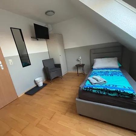 Einzelzimmer-bad, Kuehlschrank-tv-15 ゲストハウス Meine