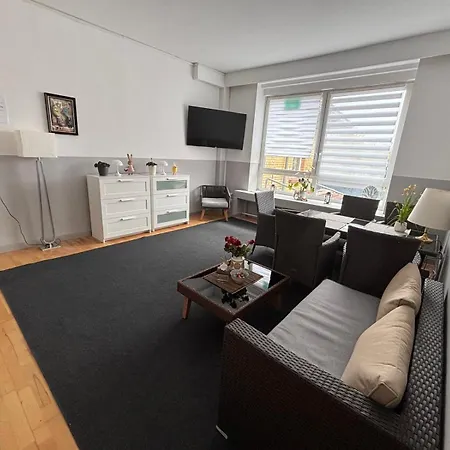 Einzelzimmer-bad, Kuehlschrank-tv-15 3* Meine
